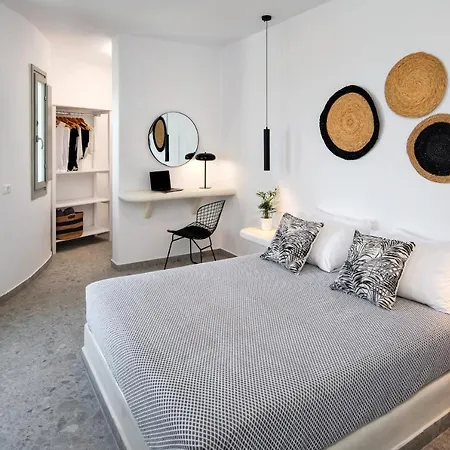 Apartahotel Seven Imerovigli (Santorini)
