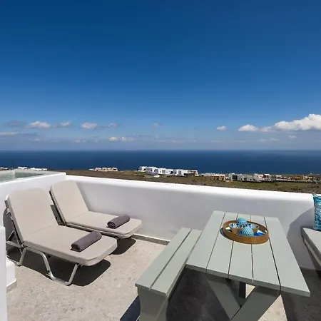 Seven * Imerovigli (Santorini)