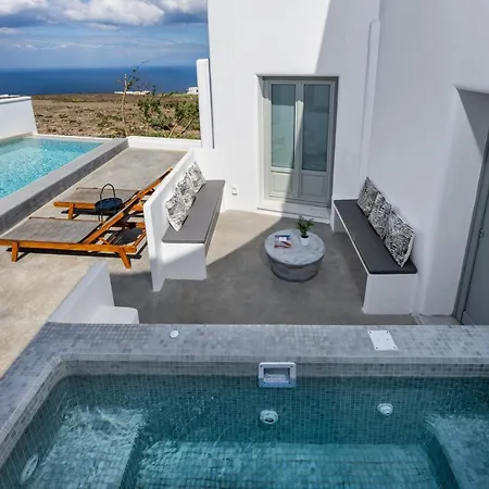 Seven * Imerovigli (Santorini)