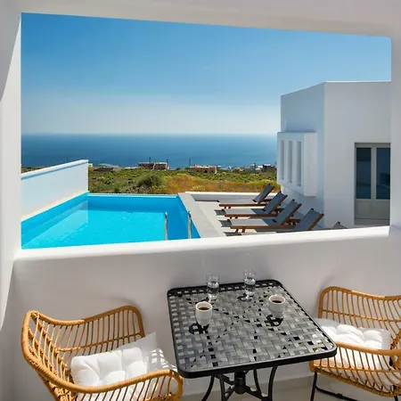 Seven * Imerovigli (Santorini)